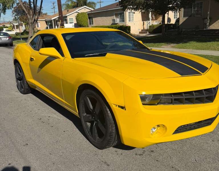 Chevrolet Camaro 2010 – Potencia y Estilo Americano 🇺🇸